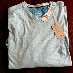 Tommy Bahama Island Zone Long Sleeve
Size 3XL
Mambo Blue
BRAND NEW